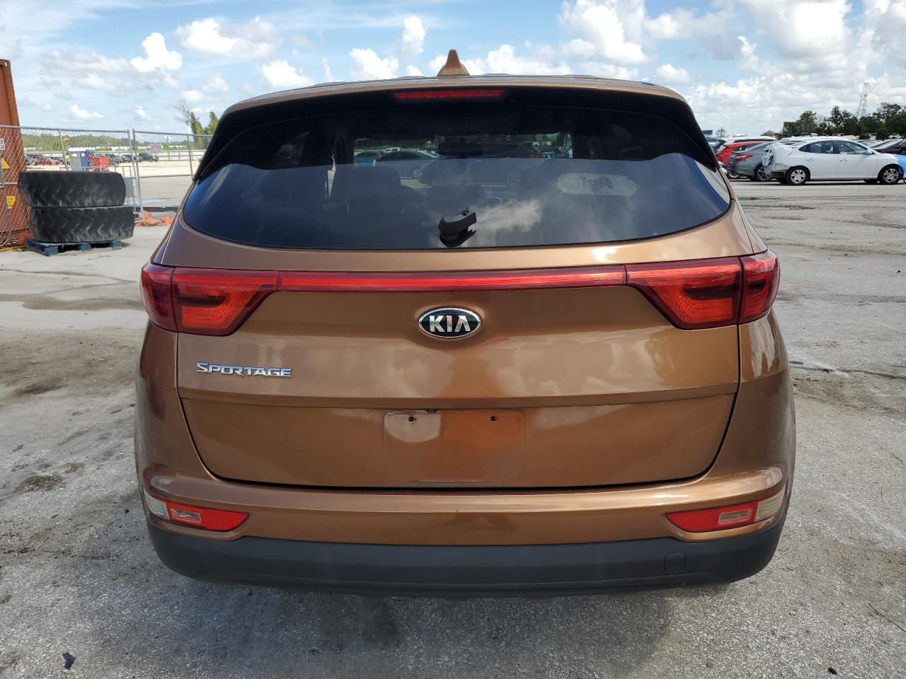 KNDPMCAC9H7143853 2017 Kia Sportage Lx