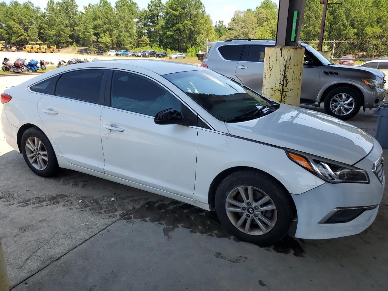 2016 Hyundai Sonata - Image 4