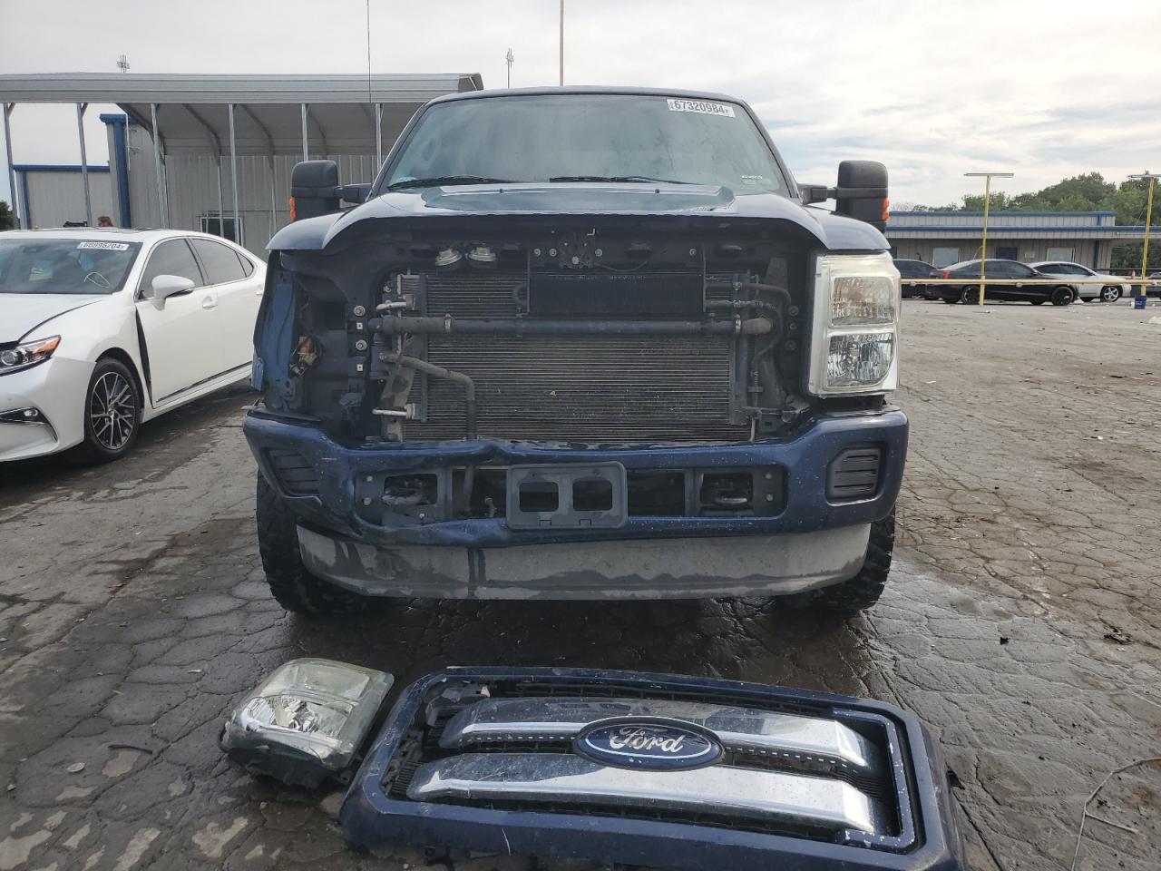 2011 Ford F250 - Image 5