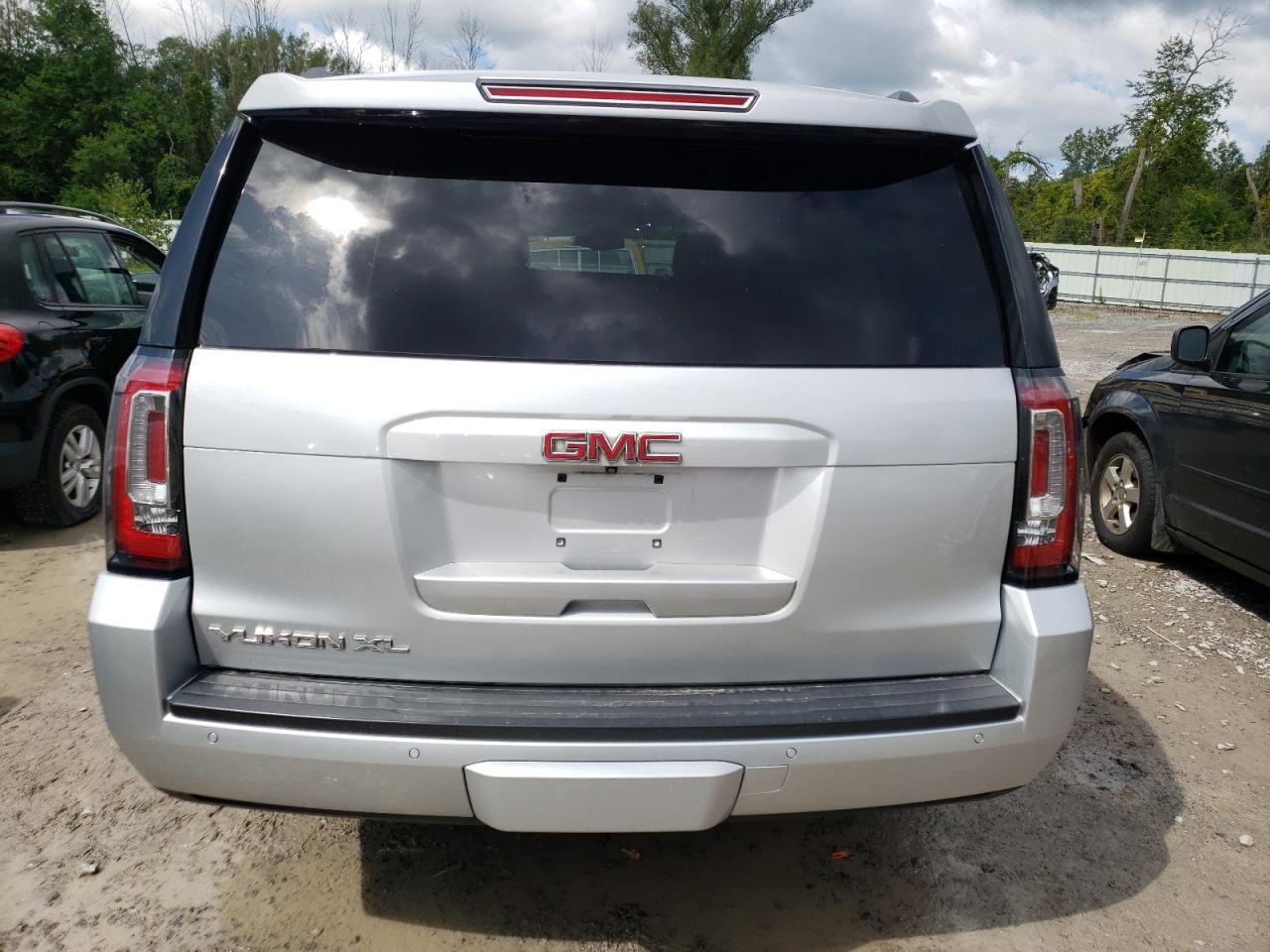 2015 GMC Yukon Xl K1500 Slt VIN: 1GKS2HKC4FR124841 Lot: 68242994