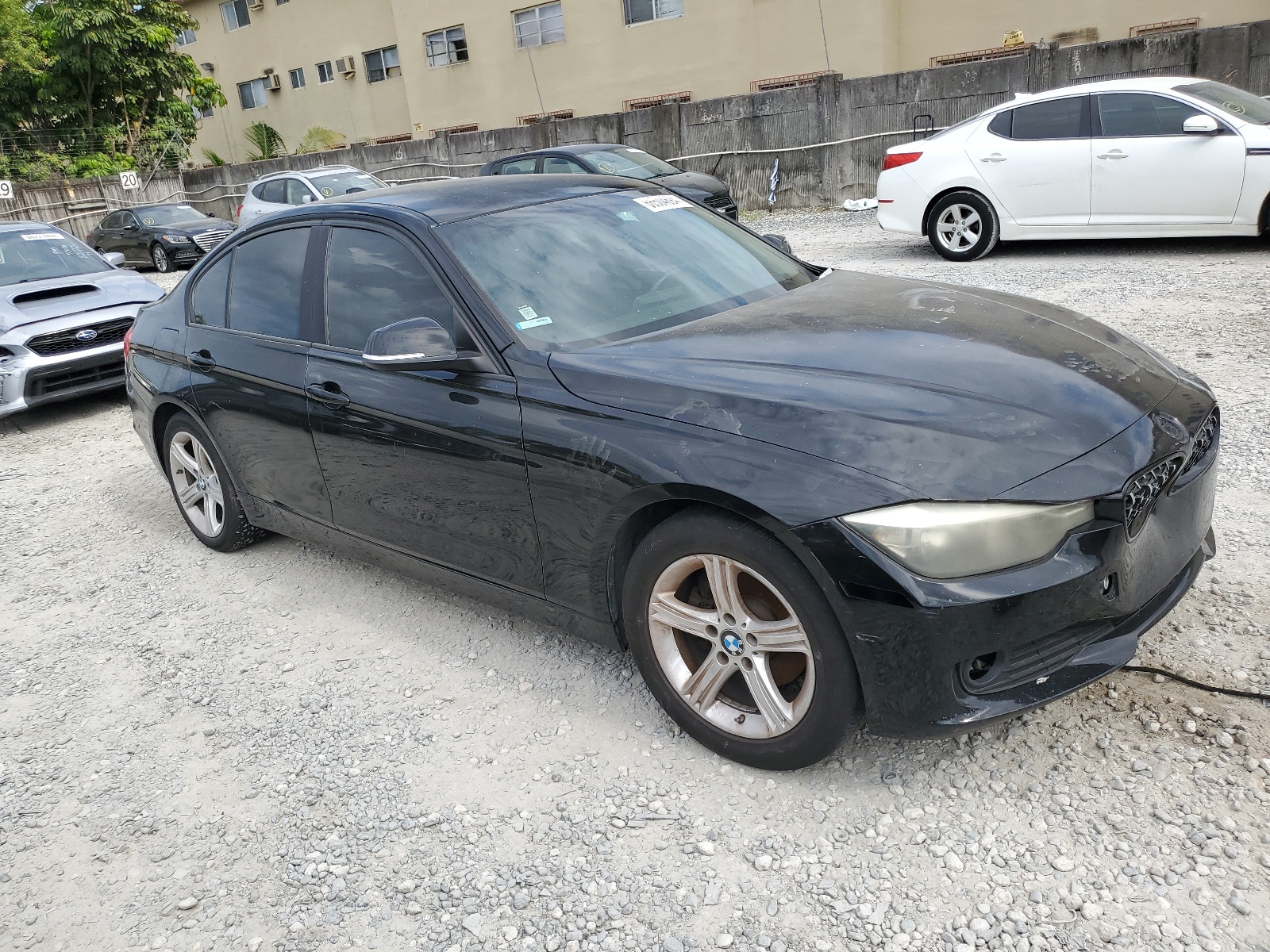 2014 BMW 320 I vin: WBA3B1C57EK135344