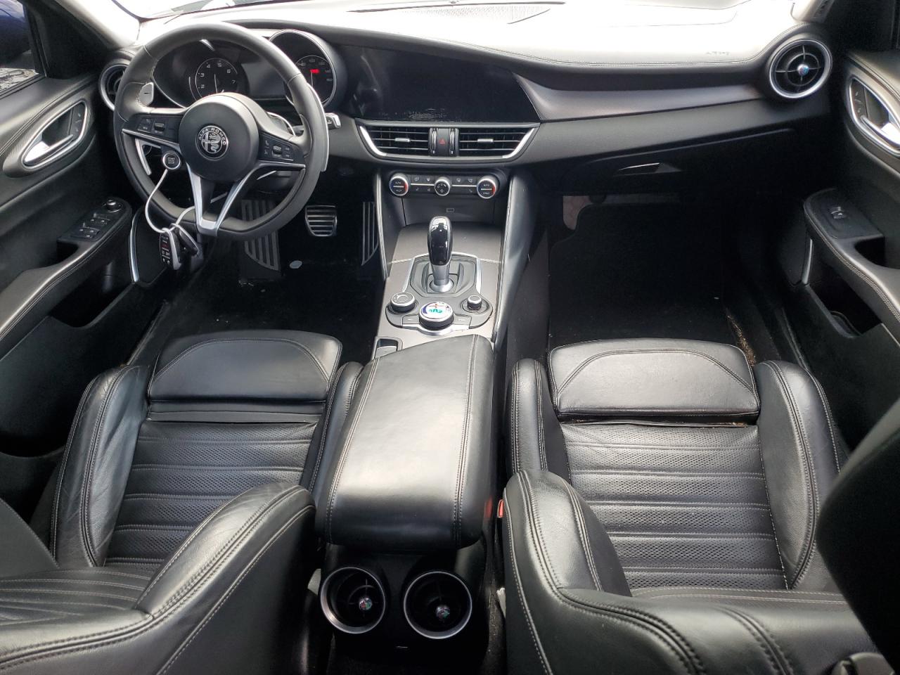 2017 Alfa Romeo Giulia Ti VIN: ZARFAECN5H7554333 Lot: 66606224