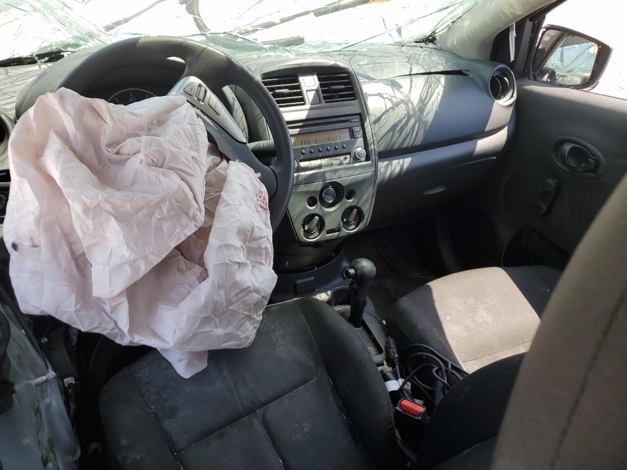 2017 Nissan Versa - Image 8