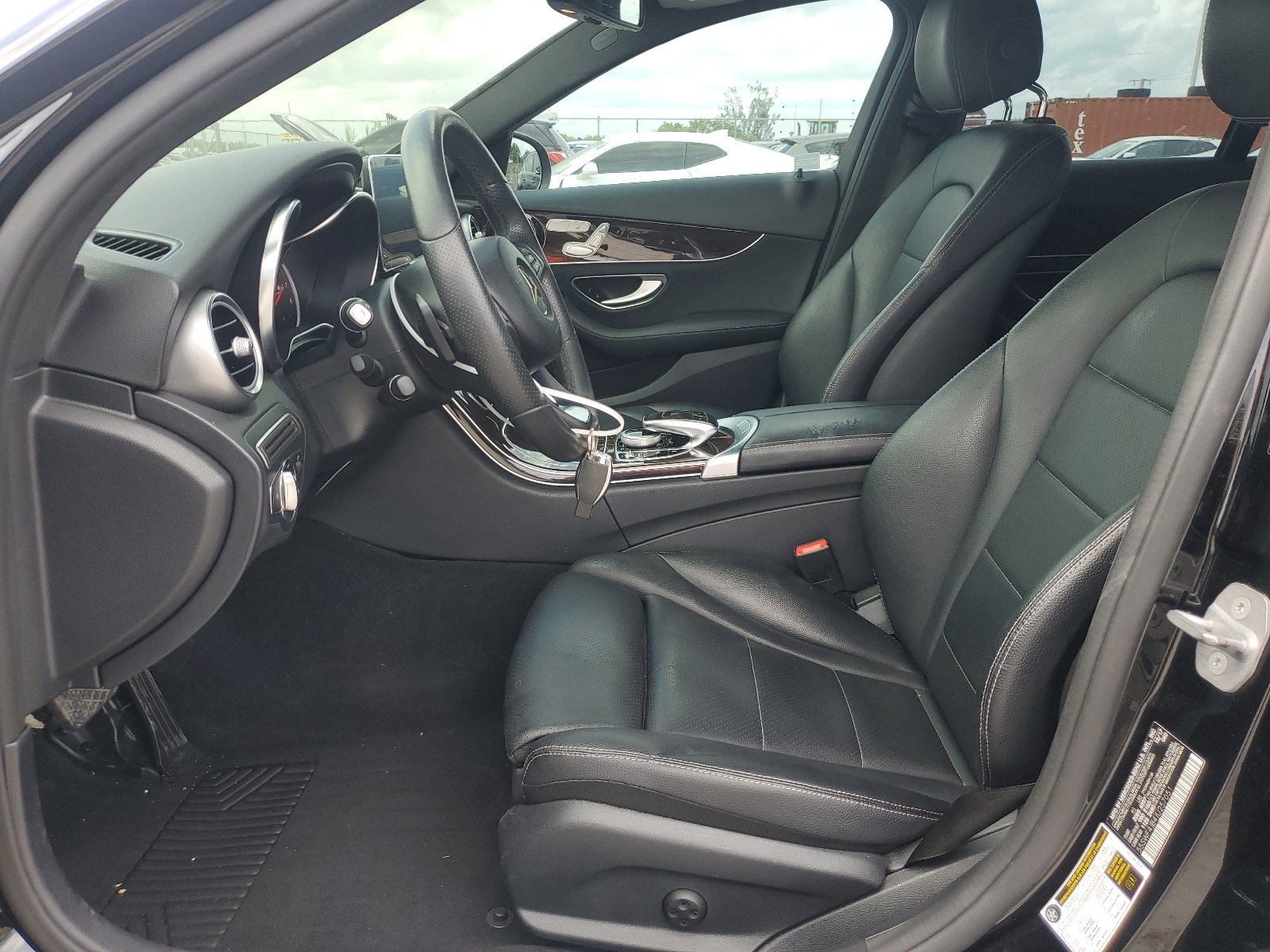 55SWF4JB4JU257051 2018 Mercedes-Benz C 300