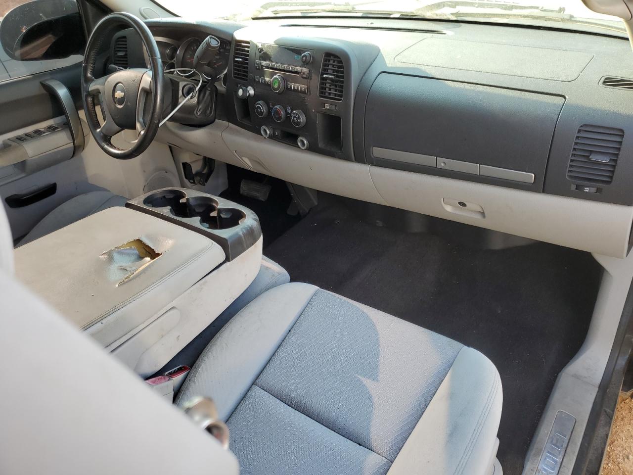 2009 Chevrolet Silverado - Image 8