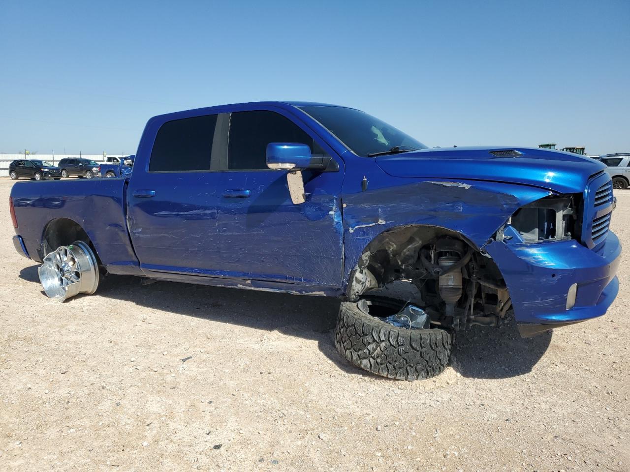 2016 RAM 1500 - Image 4