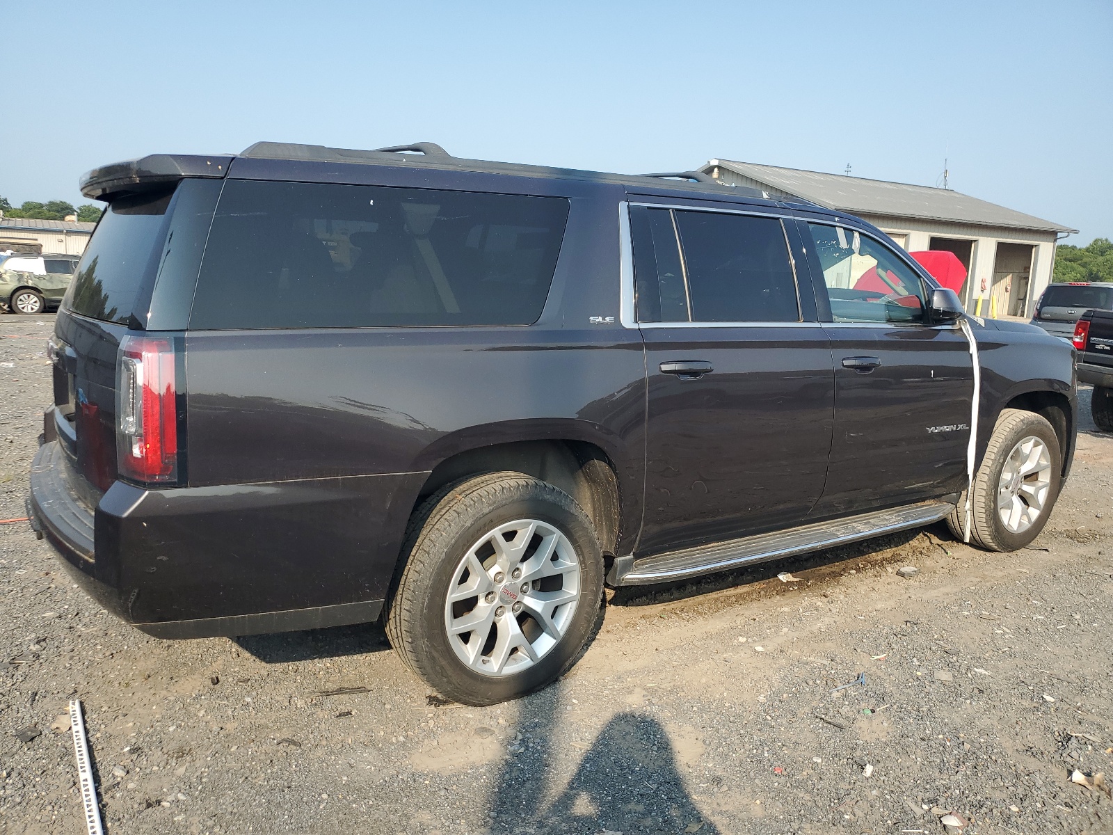 1GKS2GEC3FR268130 2015 GMC Yukon Xl K1500 Sle