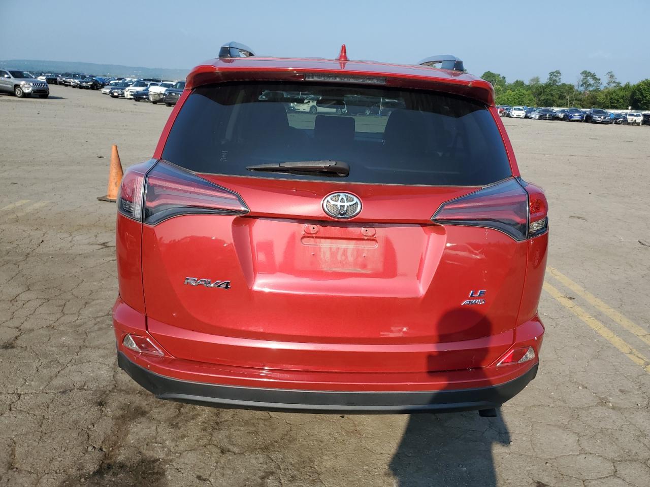 2017 Toyota Rav4 Le VIN: JTMBFREV4HJ140803 Lot: 66102774