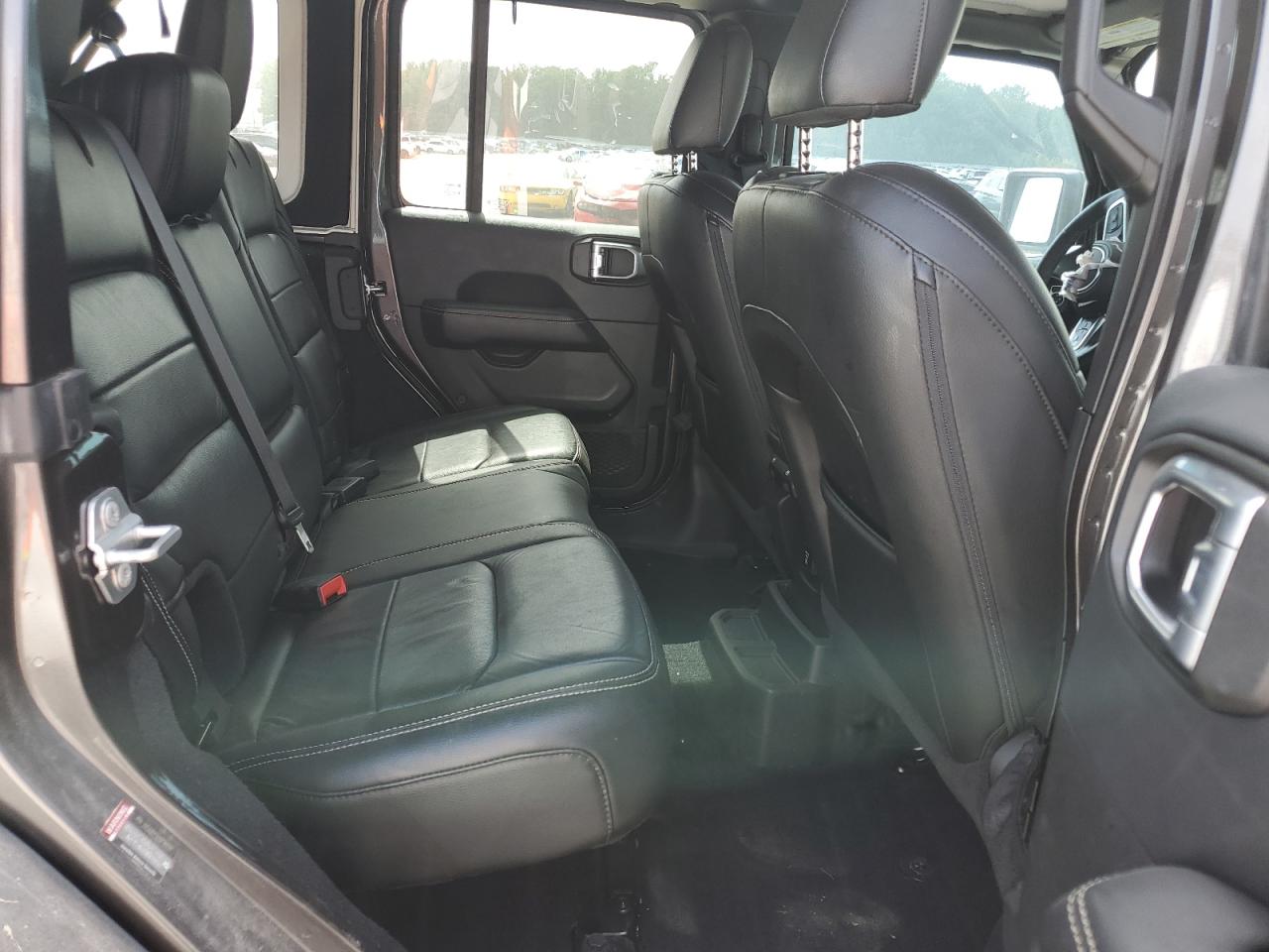 2018 Jeep Wrangler Unlimited Sahara VIN: 1C4HJXEG5JW118090 Lot: 64872774