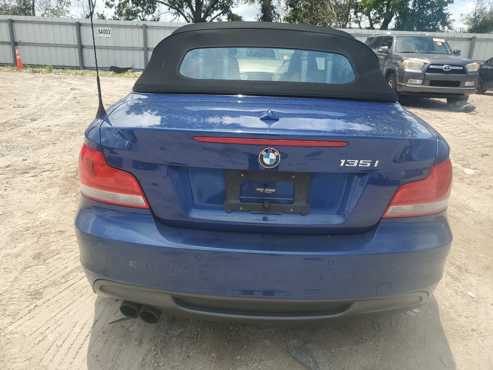 WBAUN7C56CVM25889 2012 BMW 135 I