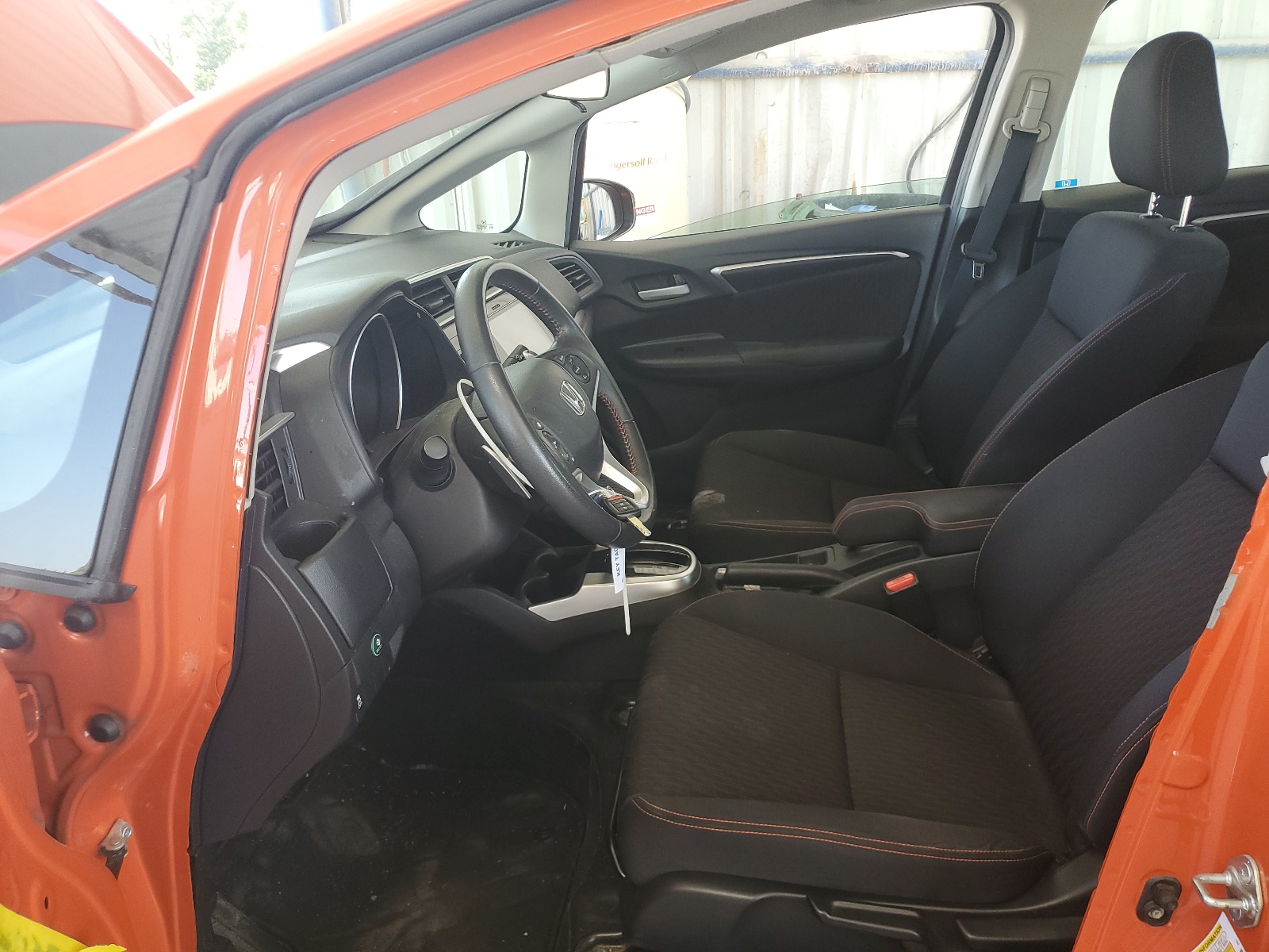 3HGGK5H60JM712071 2018 Honda Fit Sport