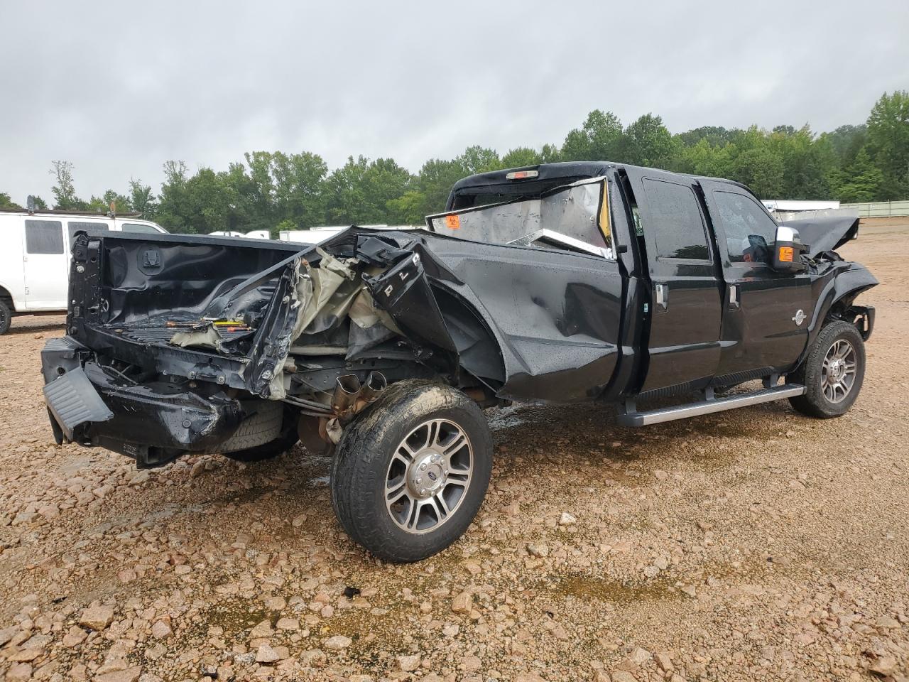 2015 Ford F350 - Image 3