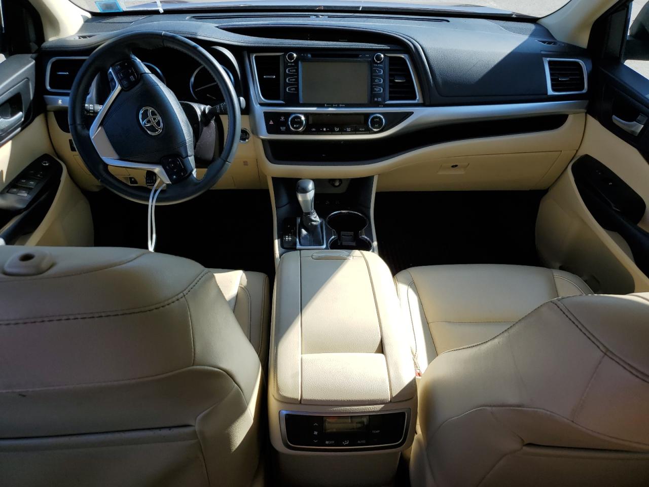 2016 Toyota Highlander Xle VIN: 5TDJKRFH7GS307110 Lot: 67370064