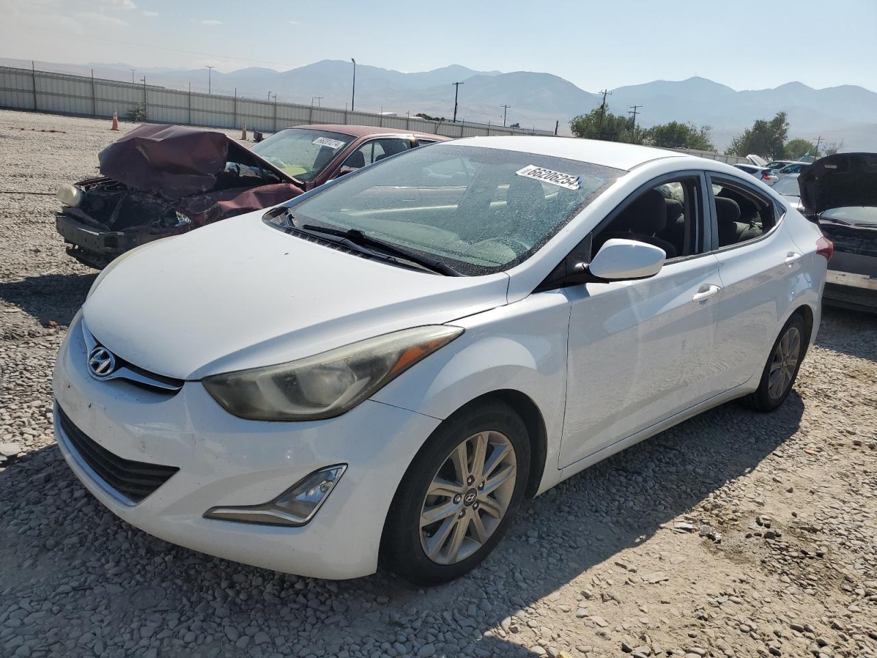 5NPDH4AE1FH604650 2015 HYUNDAI ELANTRA - Image 1