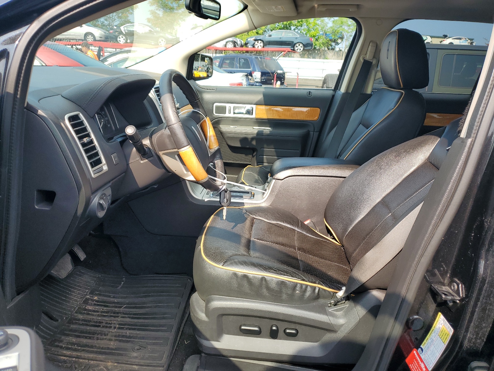 2LMDJ8JCXABJ13685 2010 Lincoln Mkx