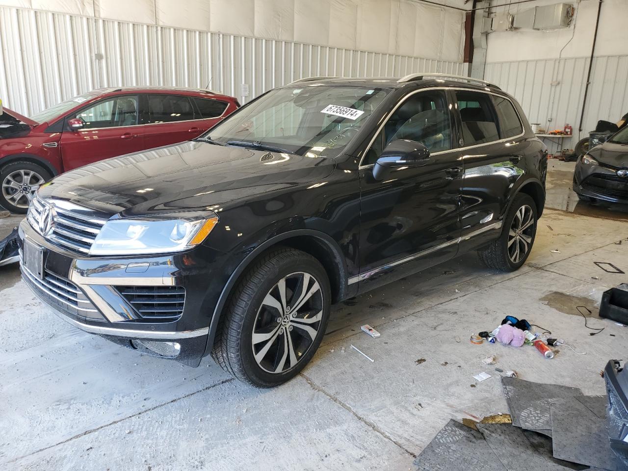 2017 Volkswagen Touareg Wolfsburg VIN: WVGRF7BP8HD002393 Lot: 67356914