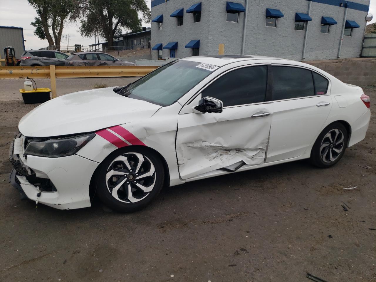 1HGCR2F82GA080628 2016 HONDA ACCORD - Image 1