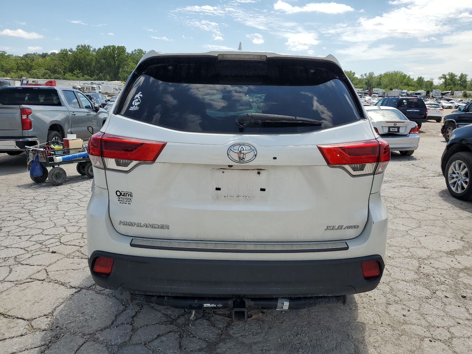 5TDJZRFH9KS920625 2019 Toyota Highlander Se