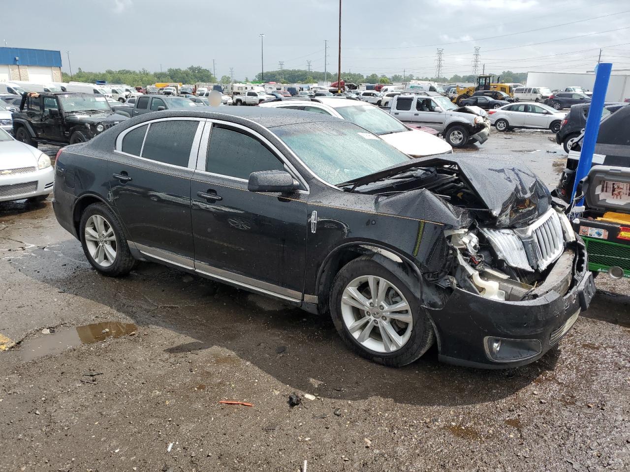 2012 Lincoln MKS - Image 4
