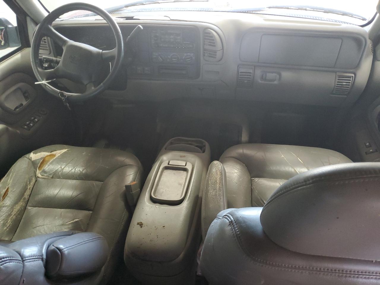 1998 Chevrolet Tahoe K1500 VIN: 1GNEK13R7WJ327960 Lot: 66001154