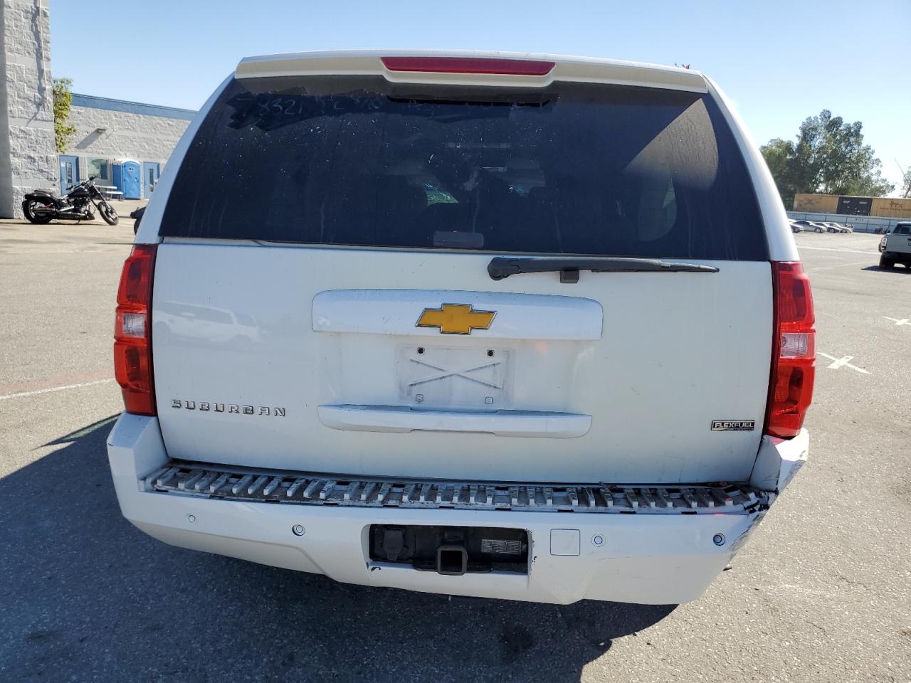 2012 Chevrolet Suburban - Image 6