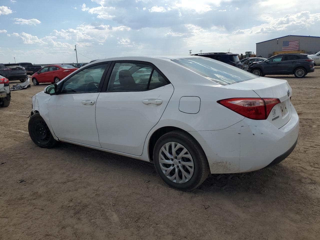 2T1BURHE6KC200021 2019 TOYOTA COROLLA - Image 2