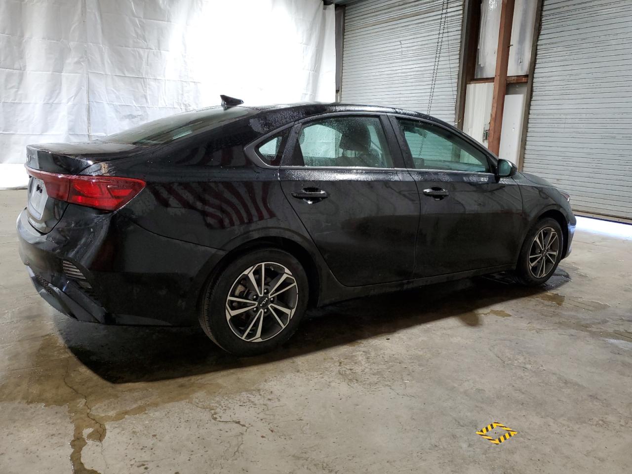 2023 Kia Forte Lx VIN: 3KPF24AD3PE563235 Lot: 68639354