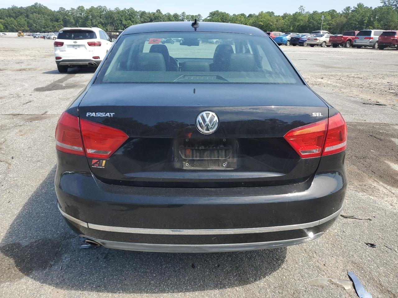 2013 Volkswagen Passat Sel VIN: 1VWCP7A30DC085207 Lot: 65790134