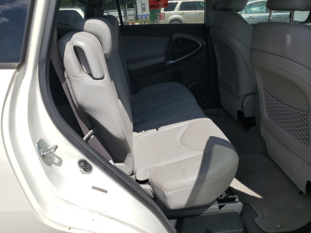 2008 Toyota Rav4 Limited VIN: JTMBD31V785209257 Lot: 64984474