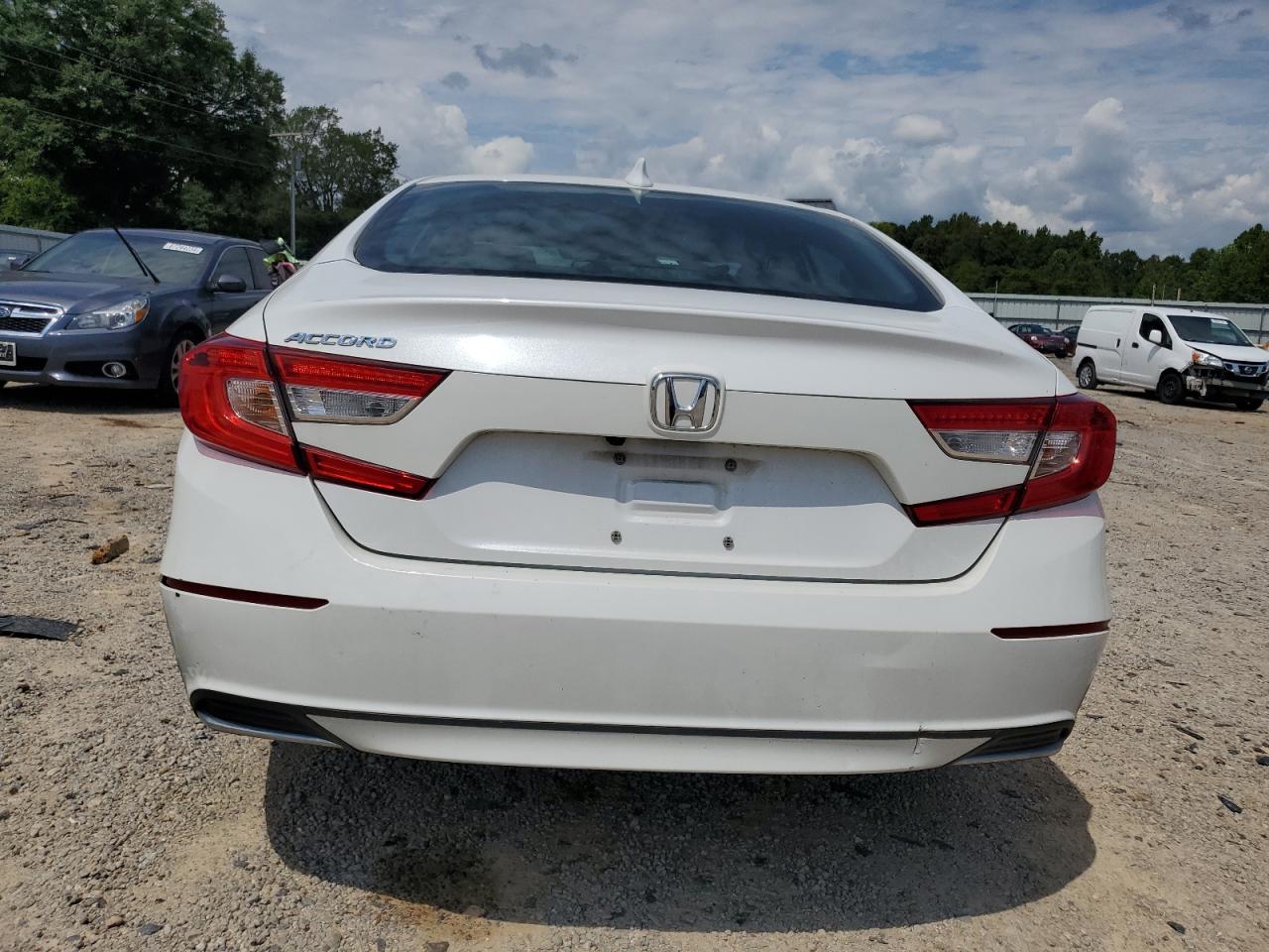 1HGCV1F17JA248862 2018 Honda Accord Lx