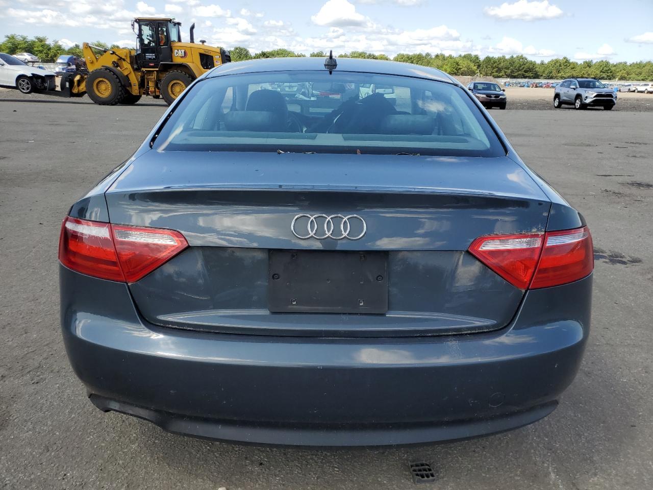 2010 Audi A5 Premium VIN: WAUCFAFR9AA037290 Lot: 68364504