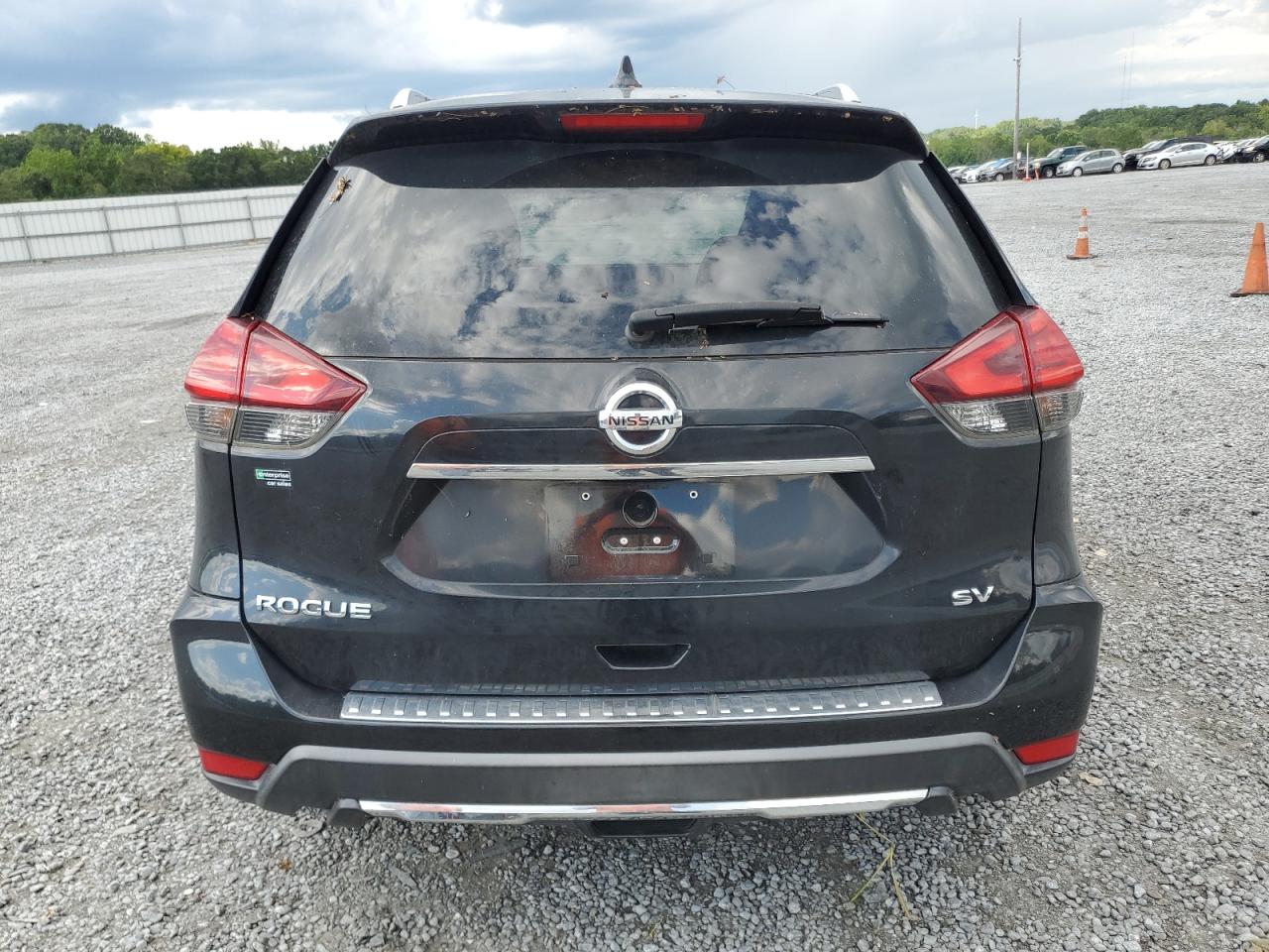 2017 Nissan Rogue VIN: KNMATMT2HP554428 Lot: 67143244