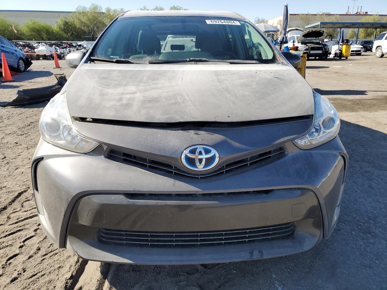 JTDZN3EUXHJ068270 2017 Toyota Prius V