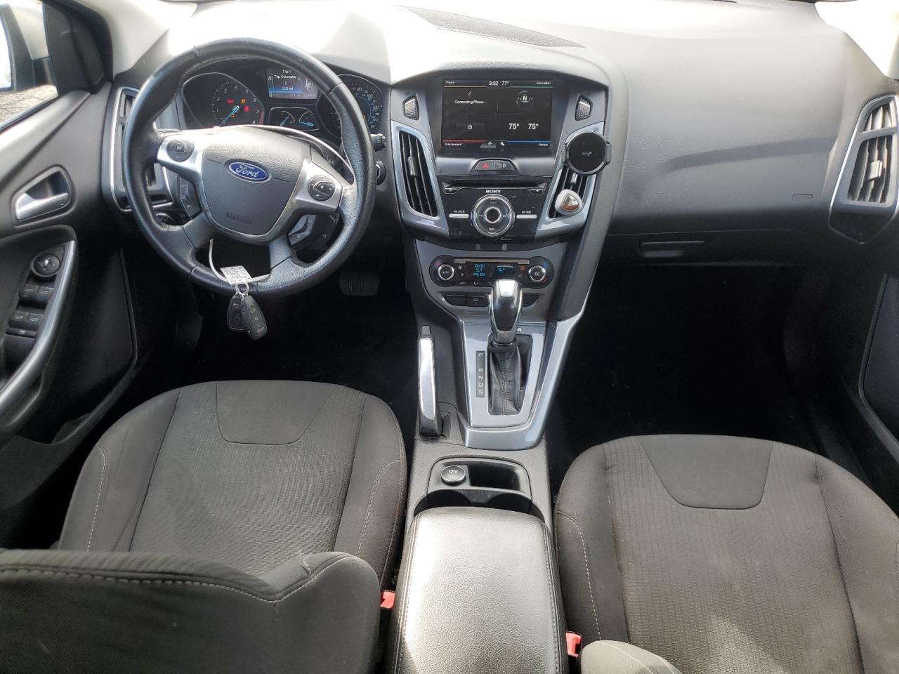 1FAHP3N28CL311193 2012 Ford Focus Titanium