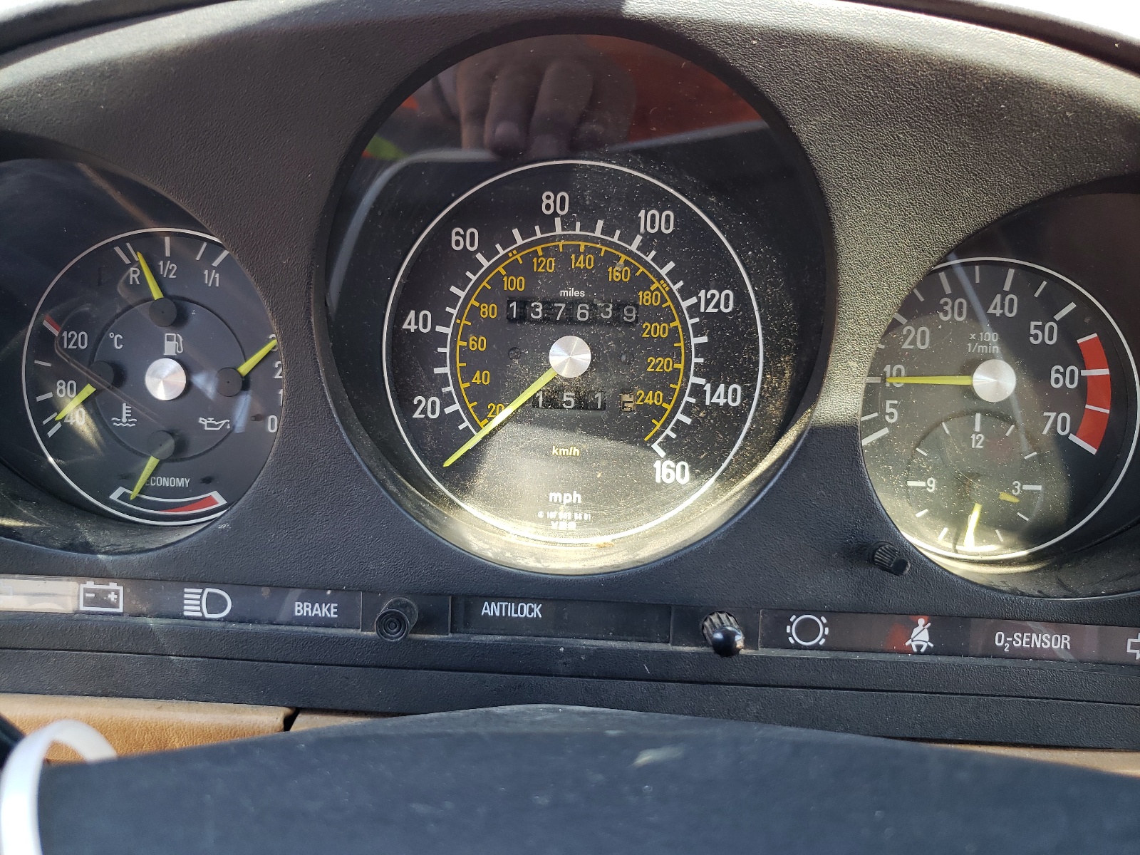 WDBBA45C0FA033355 1985 Mercedes-Benz 380 Sl