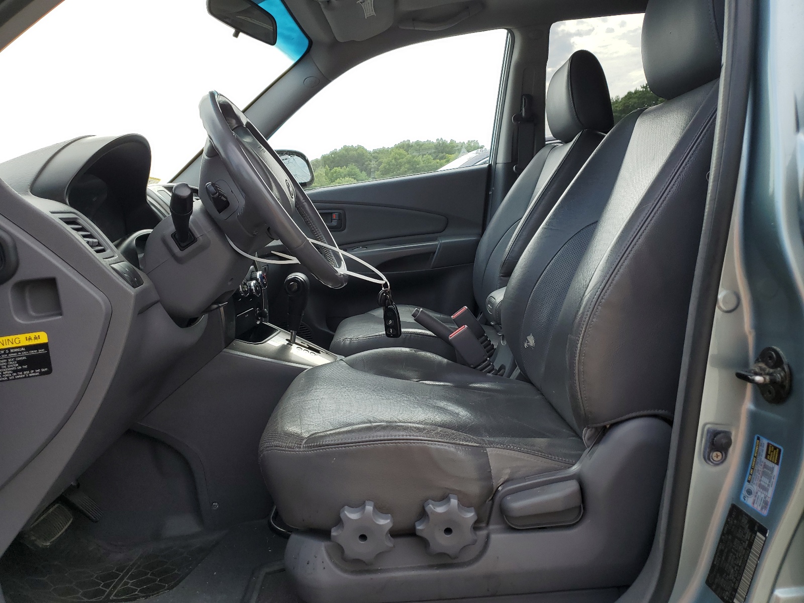 KM8JN12D95U248562 2005 Hyundai Tucson Gls