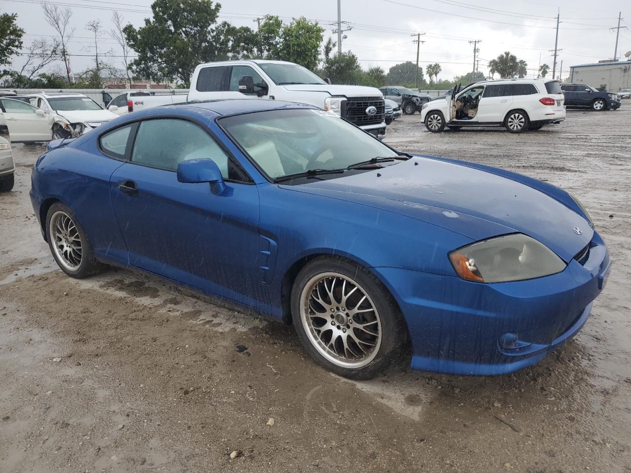 2005 Hyundai Tiburon VIN: KMHHM65D25U162231 Lot: 68373284