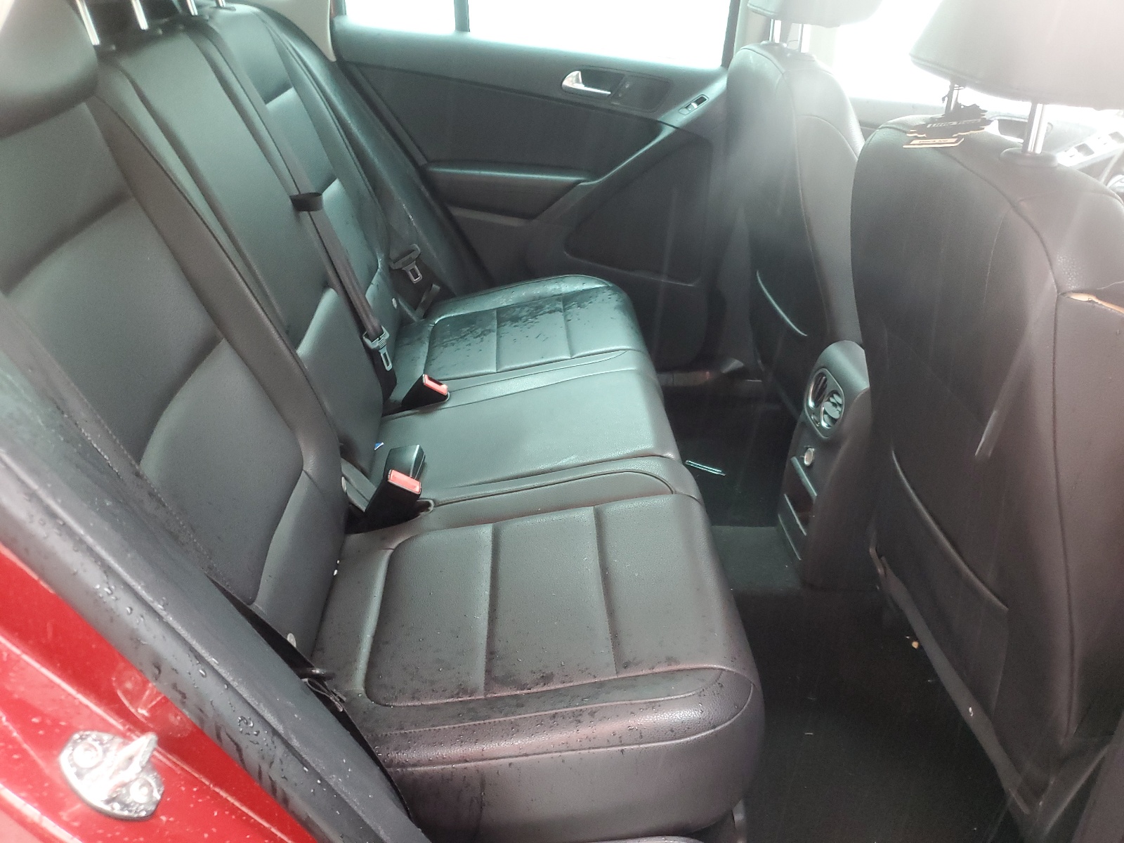 WVGBV7AX1BW000454 2011 Volkswagen Tiguan S