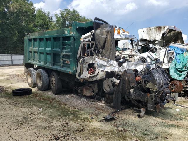 2019 Peterbilt 348 