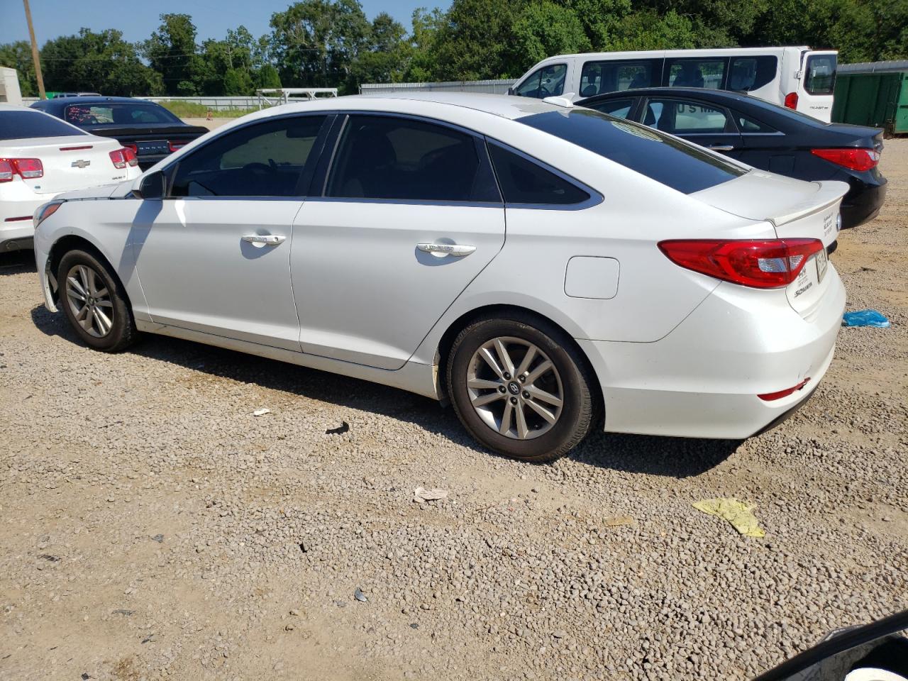 2015 Hyundai Sonata - Image 2