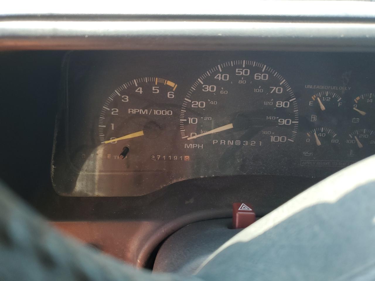 1996 Chevrolet Gmt-400 C2500 VIN: 1GCGC29R7TE154585 Lot: 68012514