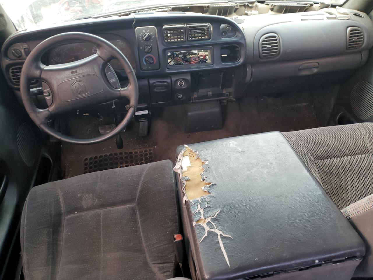 1999 Dodge Ram 2500 VIN: 1B7KC2364XJ535252 Lot: 68307364