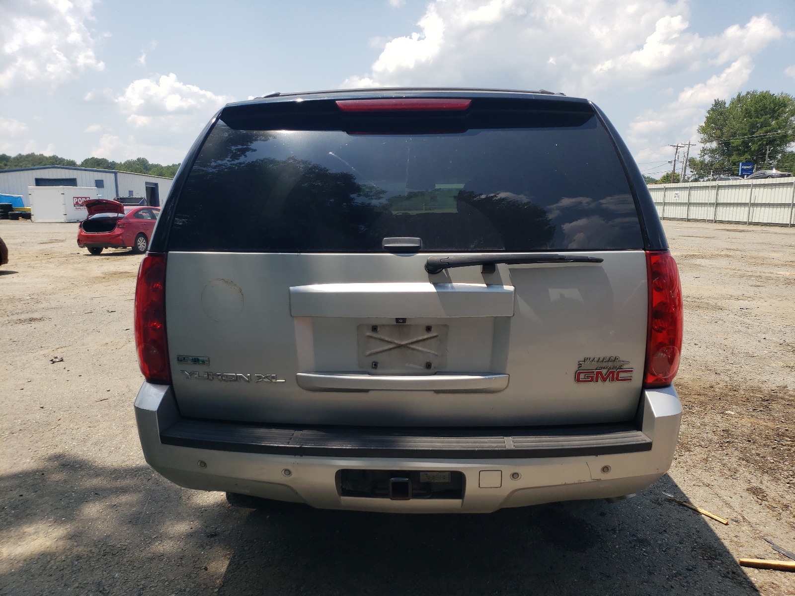 1GKS1KE05BR157522 2011 GMC Yukon Xl C1500 Slt