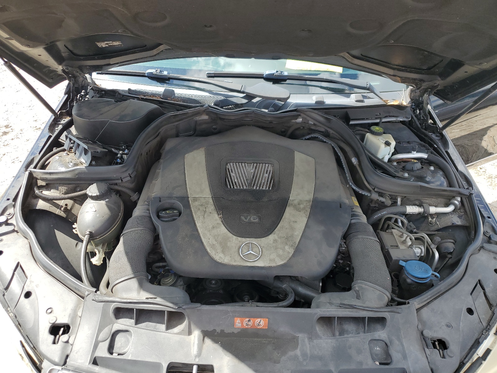 WDDGF54X79R068196 2009 Mercedes-Benz C 300