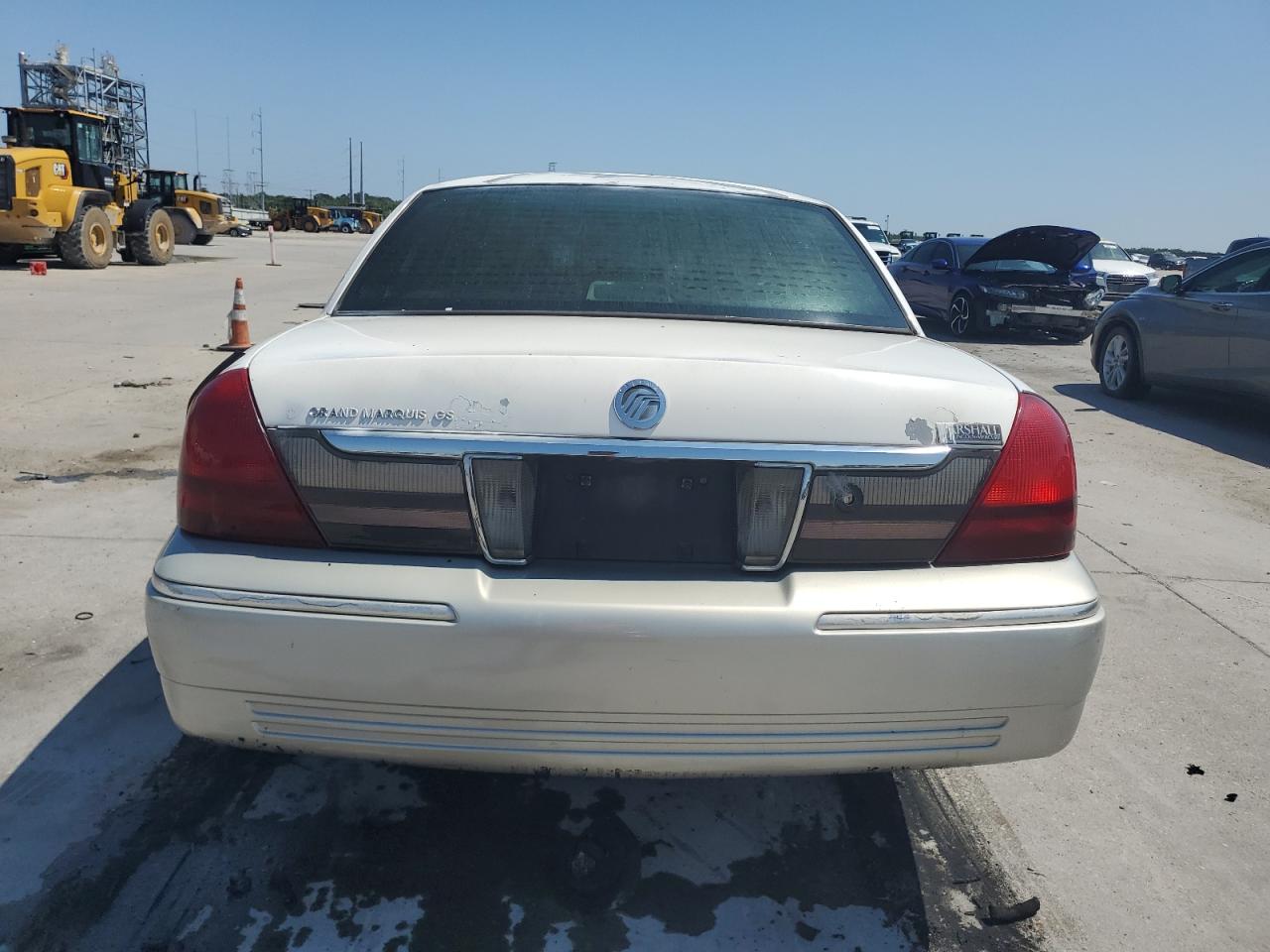 2008 Mercury Grand Marquis Gs VIN: 2MEFM74V18X645586 Lot: 67856584