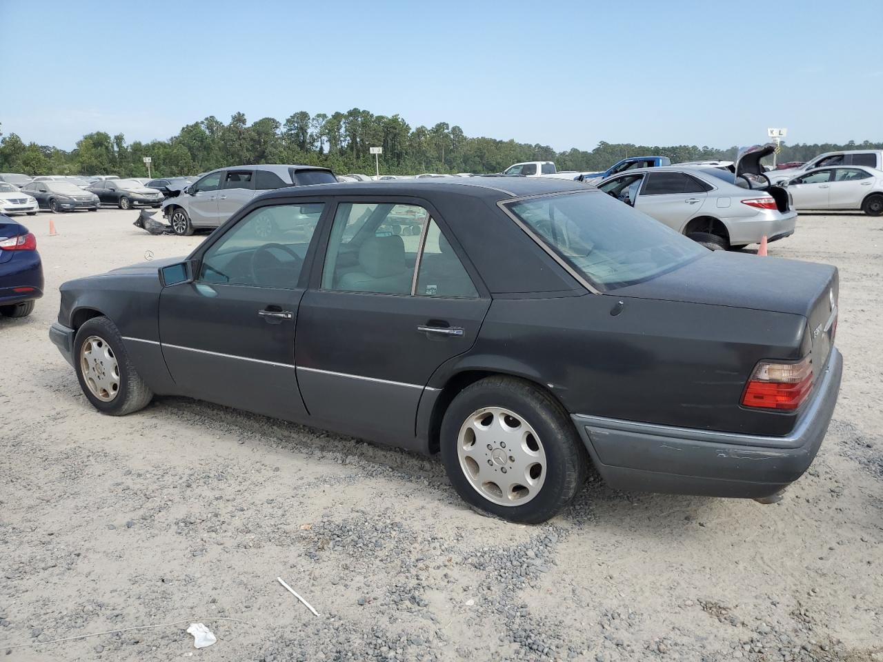 1994 Mercedes-Benz E 320 VIN: WDBEA32E6RC050554 Lot: 67396604