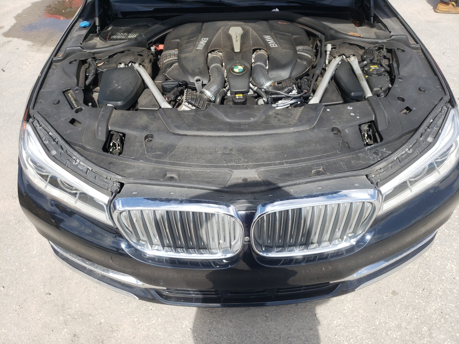 2018 BMW 750 I vin: WBA7F0C52JGM24063