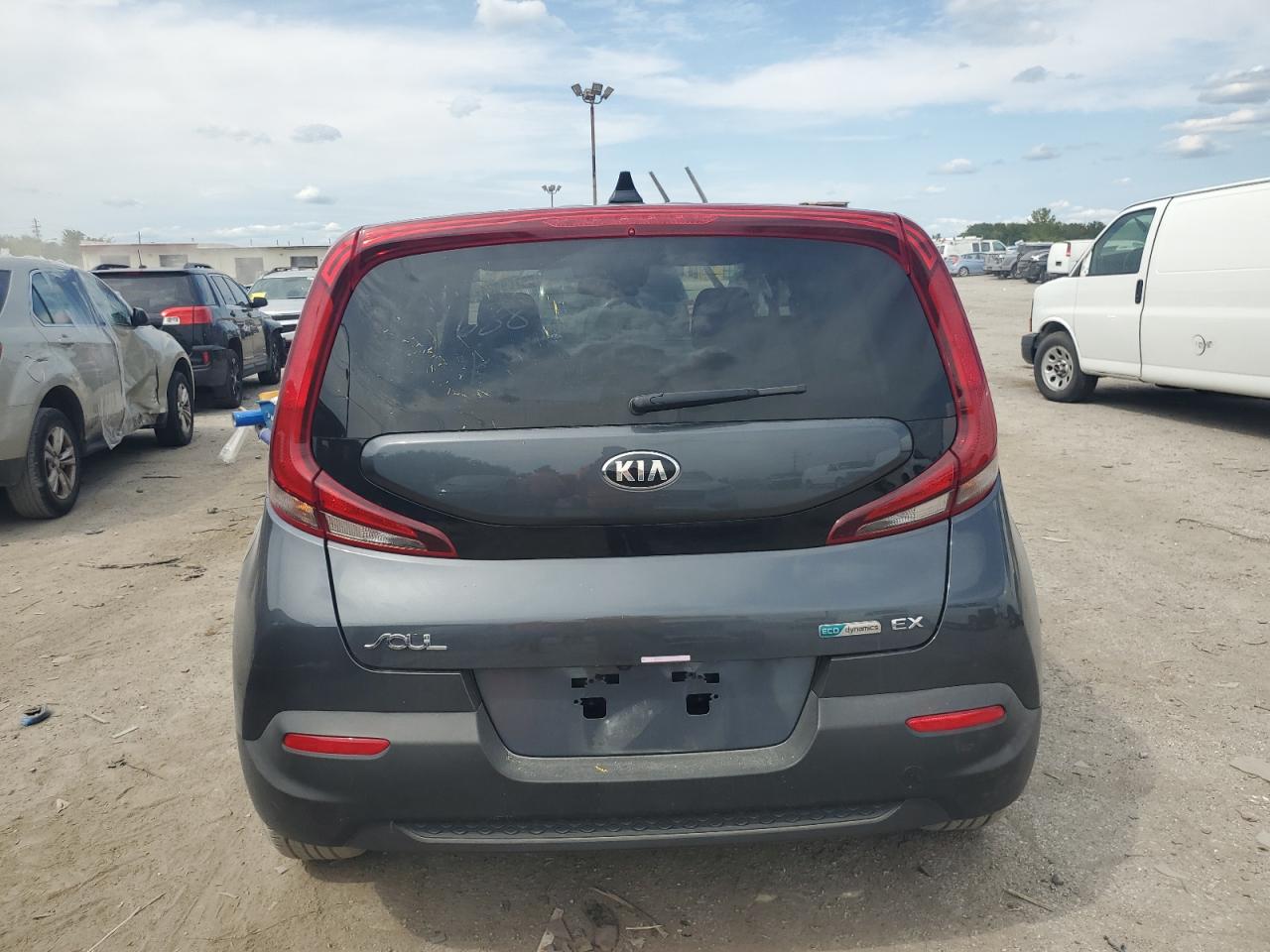 KNDJ33AU2L7716389 2020 Kia Soul Ex