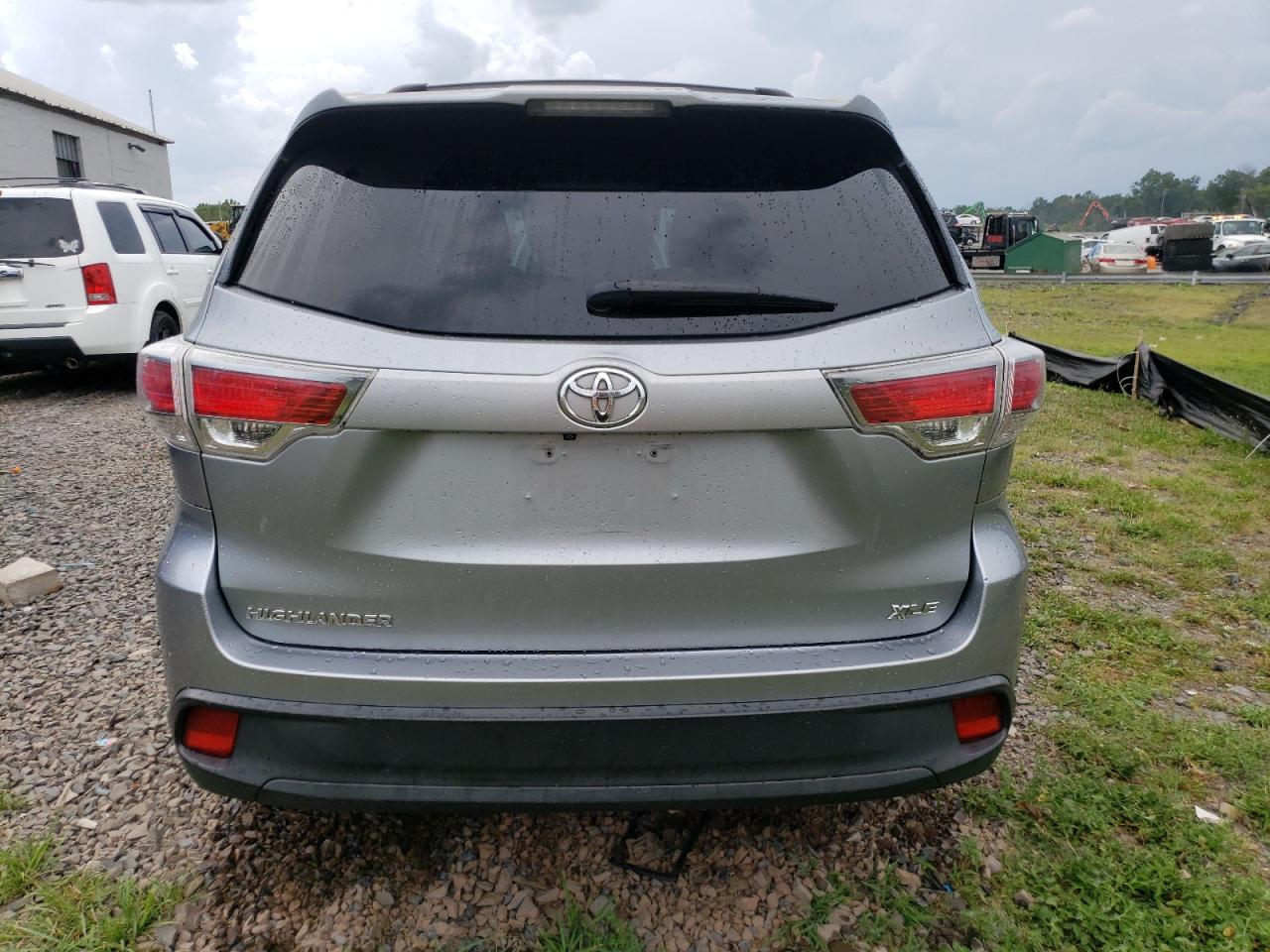 2015 Toyota Highlander Le VIN: 5TDZARFH8FS009332 Lot: 65259544