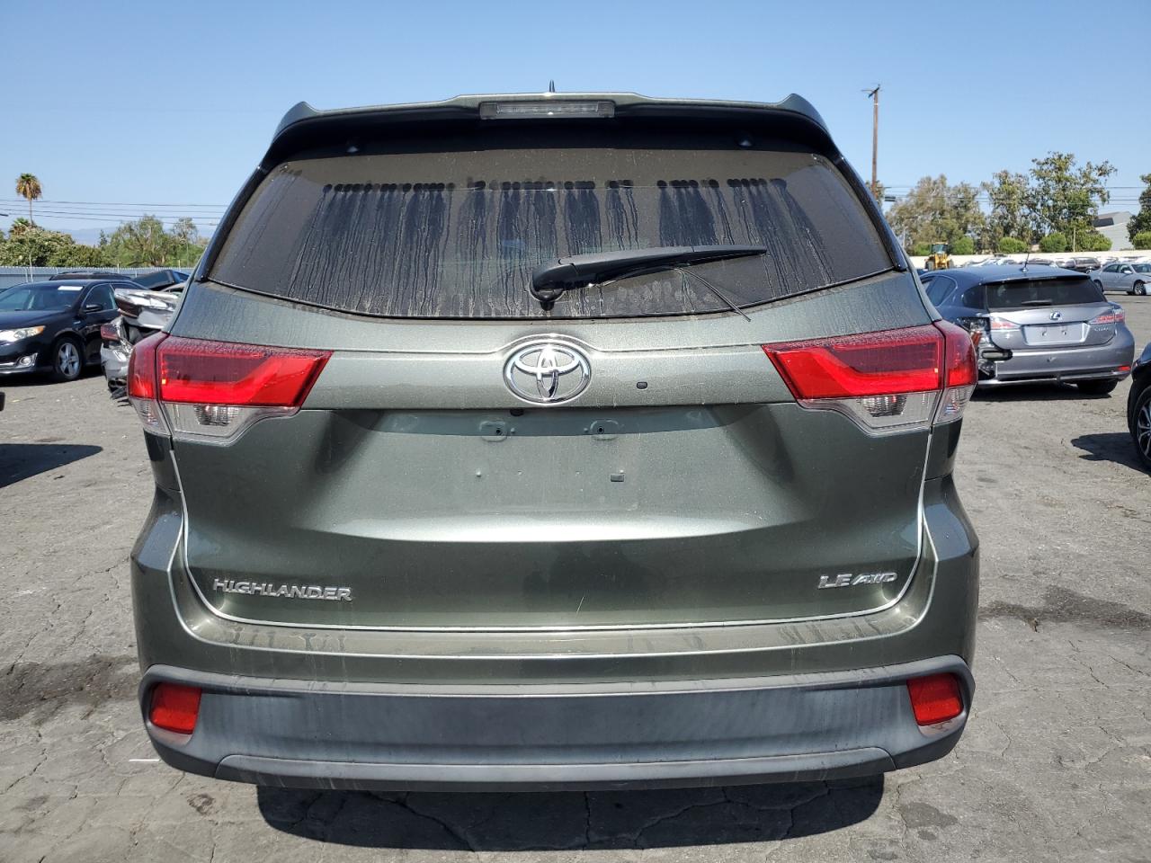 2019 Toyota Highlander Le VIN: 5TDBZRFH0KS947202 Lot: 68757624